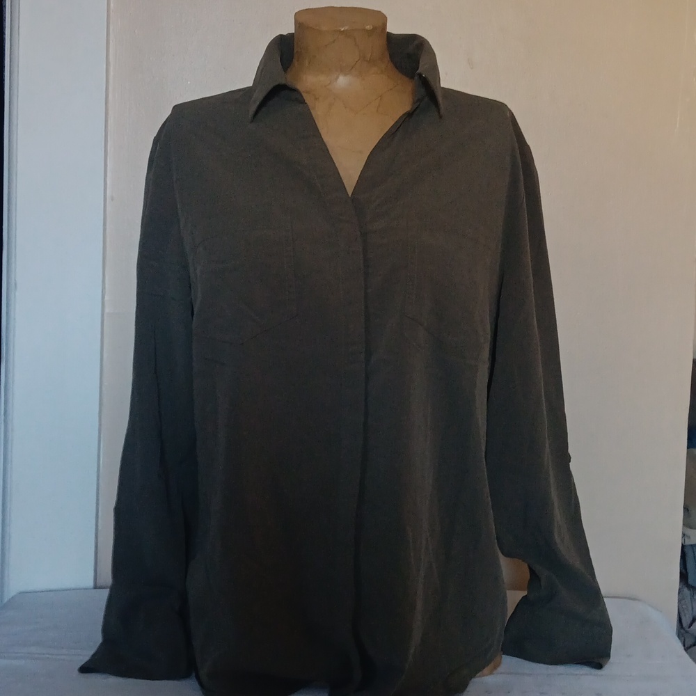 🪻Chico's Dressy Olive Green Blouse